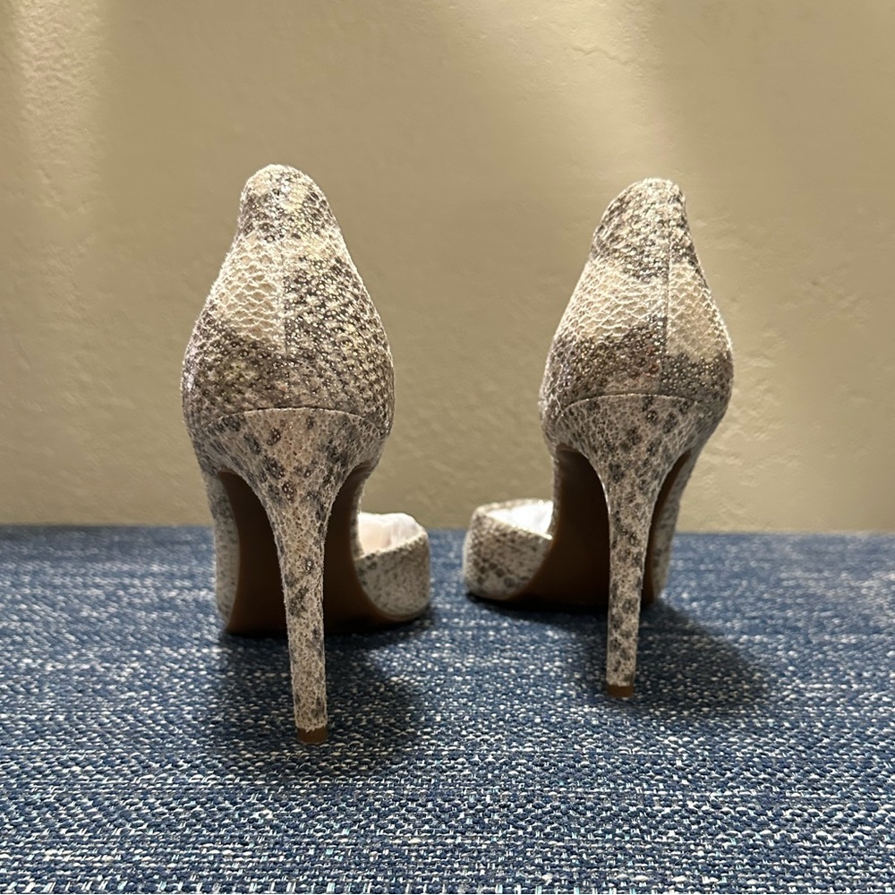 Jessica Simpson heels - Picture 2 of 12